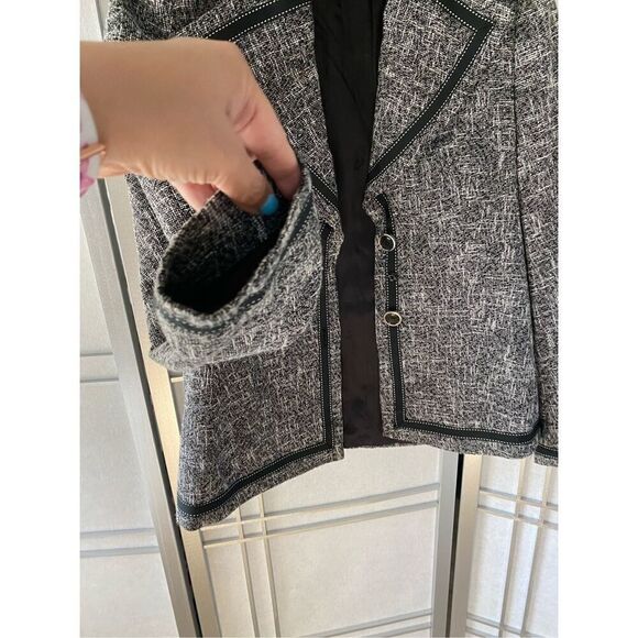 ESCADA Wool blend  Blazer Womens Shoulder Pads Tailored Jacket Office Classic si - Picture 3 of 11